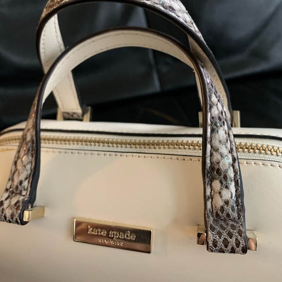 COPY - Kate Spade purse / crossbody - Picture 3 of 10